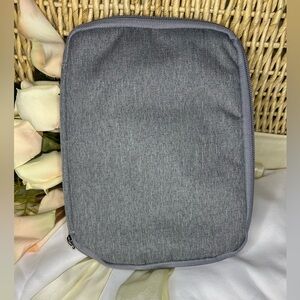 NIP WATCH BAND ORGANIZER